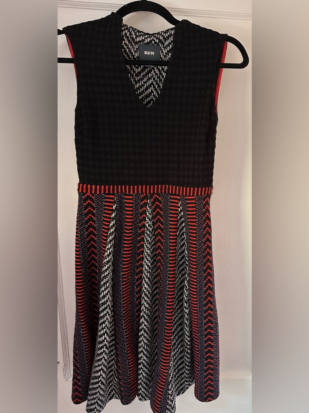 Anthro Maeve Print Knit Dress Size 4 Knit Sleeveless Pleated V Neck
